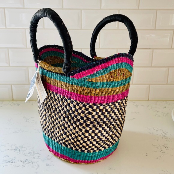 Handmade Woven Bag - Picture 6 of 14
